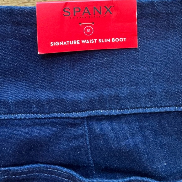 Spanx Signature Waist Slim Bootcut Jeans Dark Indigo Blue Midnight Rinse Size 31 - Picture 7 of 8